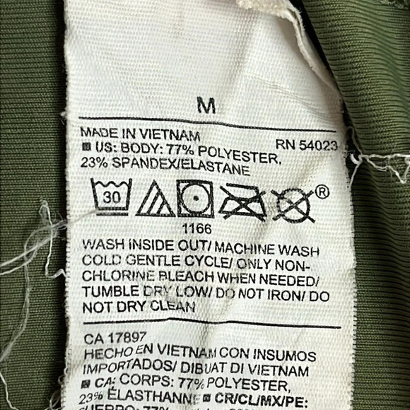 Old navy active elevate high rise go dry olive emboss leggings, 22” inseam - Picture 10 of 15